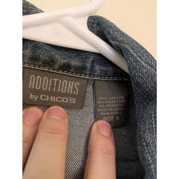 Chico's Additions Denim Jacket Size 0/S Medium Blue. - Picture 3 of 5